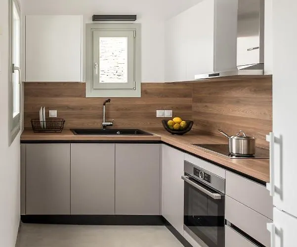 Nevermind Vacations A * Kasztrianí